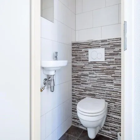 בקתה Atmospheric Wellness Bungalow With A Garden In Natural Area