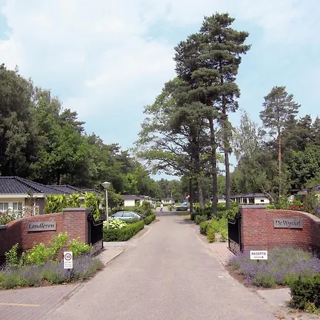 בקתה Atmospheric Wellness Bungalow With A Garden In Natural Area *